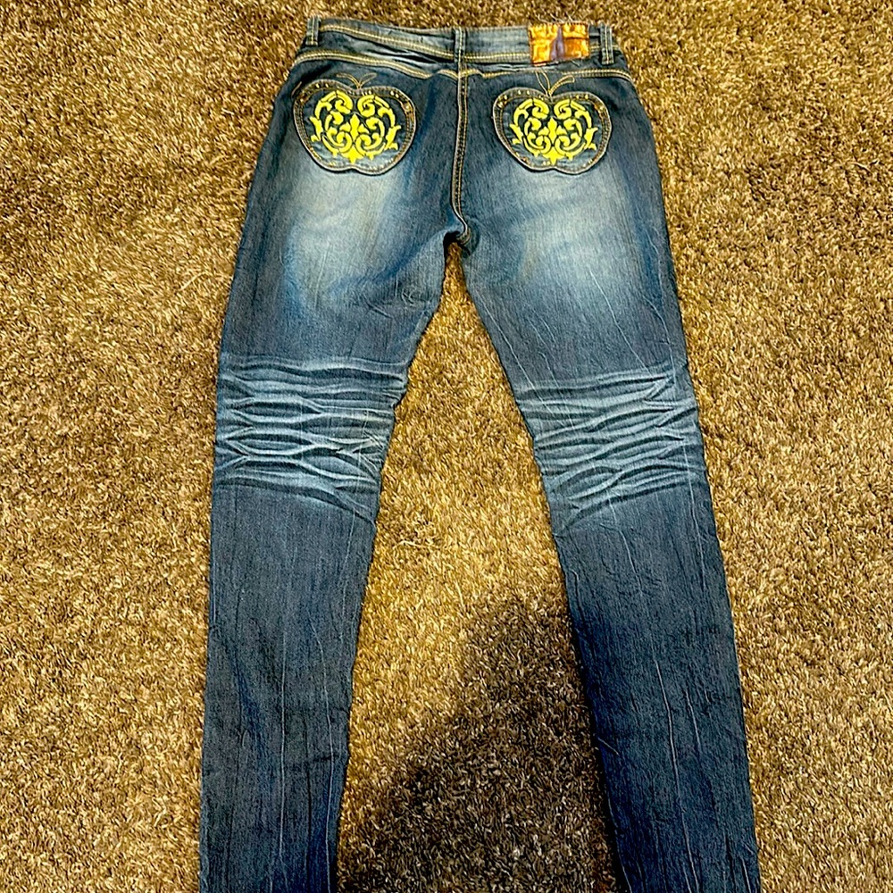Apple bottoms jeans